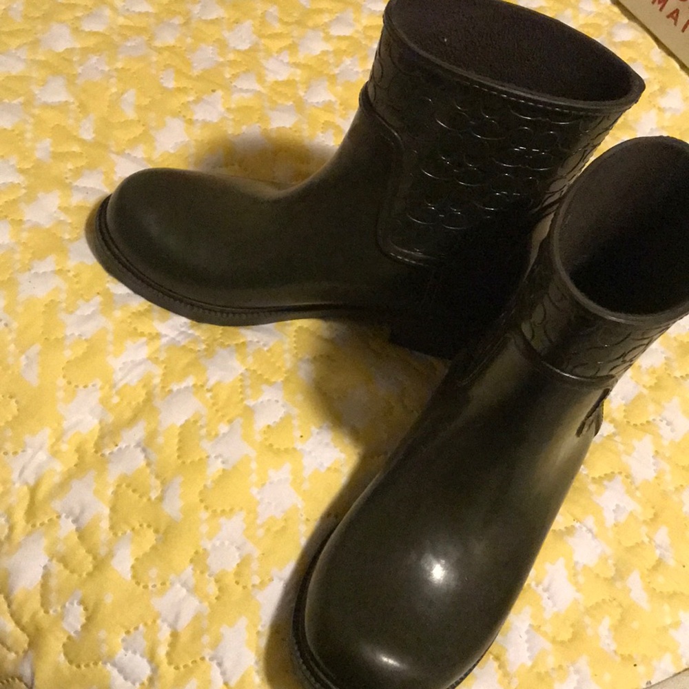 Rainy boots